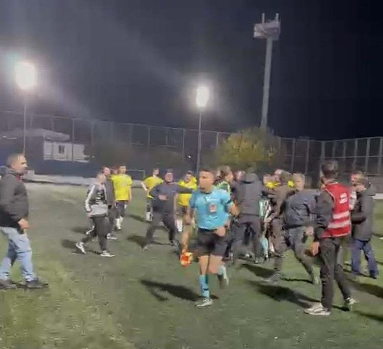 İzmir’deki amatör maçta ortalık karıştı! Hakeme saldıran kulüp başkanı ve futbolcular tutuklandı