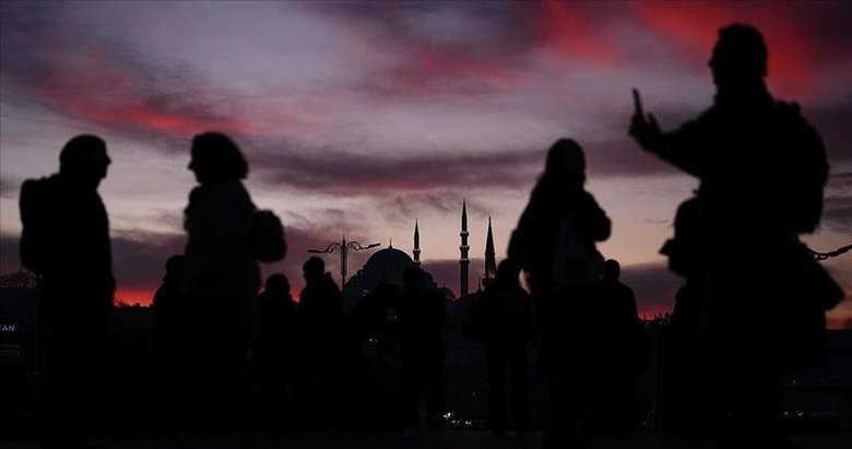 Yerli turistler geçen yılın üçüncü çeyreğinde 204,9 milyar lira seyahat harcaması yaptı