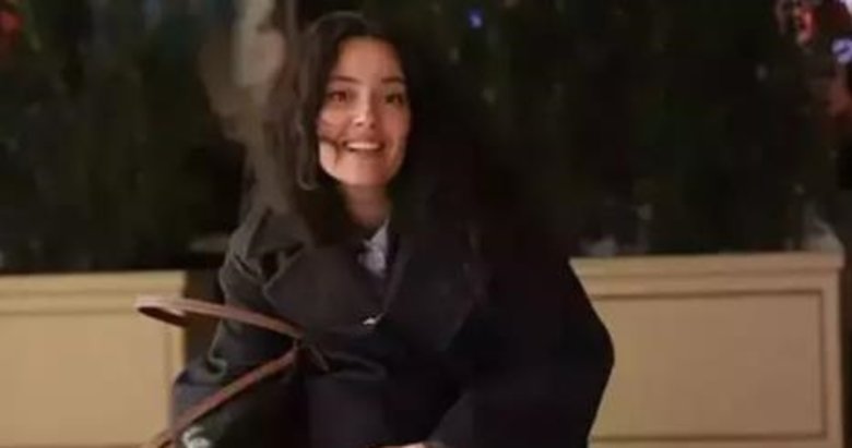 Pelin Akil’e sürpriz misafir