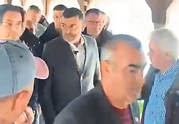denizlide-kufurbaz-baskan-muhtara-agza-alinmayacak-sozler-soyledi-1783193596909.jpeg