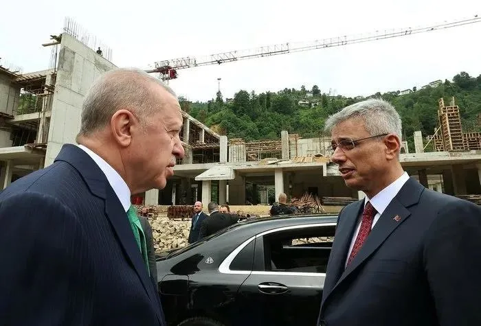 Başkan Erdoğan, Güneysu Devlet Hastanesi inşaatını yerinde inceledi