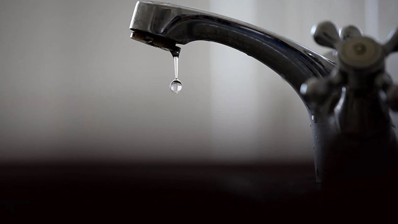 izmirde-8-saat-surecek-su-kesintisi-izmirin-hangi-ilcelerinde-su-kesintisi-yasanacak-izsu-uyardi-1767946261747.jpeg