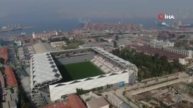 Türk futbolunda ilk resmi maçın oynandığı İzmir Alsancak Stadı gün sayıyor
