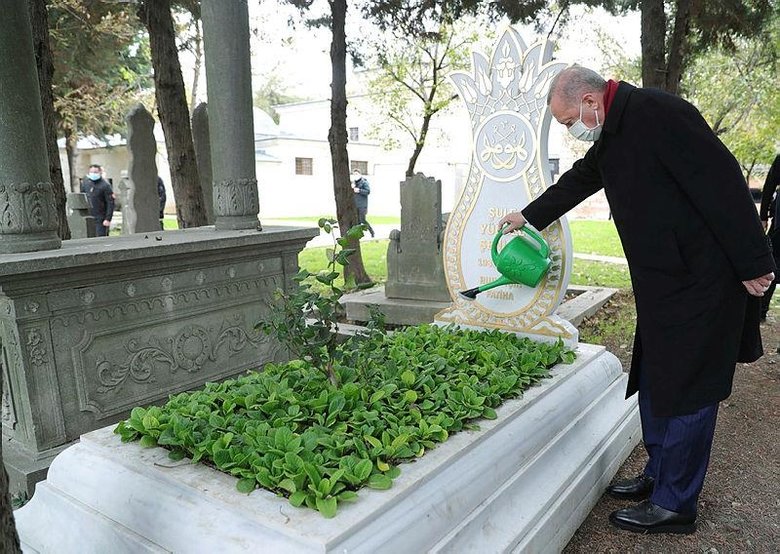 Başkan Erdoğan usta kalem Ahmet Kekeç’i unutmadı! Kabrini ziyaret etti