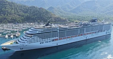 MSC Divina kruvaziyeri Marmaris’e demir attı!