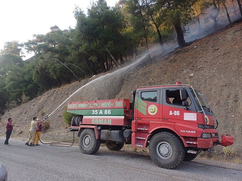 Manisa Salihli’deki orman yangını kontrol altında