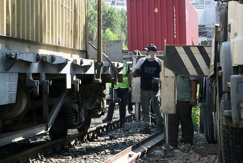 İZBAN seferlerinde aksama! O istasyon ulaşıma kapandı