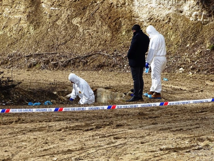 Kütahya’da şüpheli ölüm! Ormanlık alanda erkek cesedi bulundu