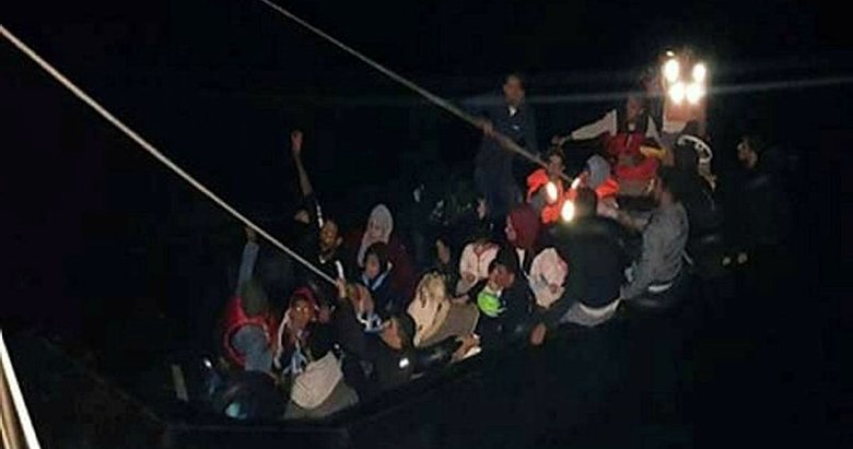 İzmir’de 160 düzensiz göçmen yakalandı