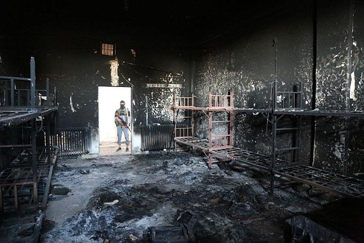 Suriye’de binlerce kişinin işkence gördüğü Deyrizor Merkezi Hapishanesi görüntülendi