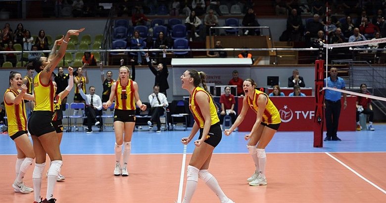 Anka kuşu gibi küllerimizden doğduk