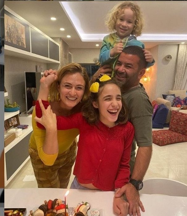 Ceyda Düvenci ile boşanacakları konuşulan Bülent Şakrak sessizliğini bozdu