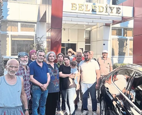 izmirde-pazarciya-buyuk-tezgah-1788029305170.jpeg