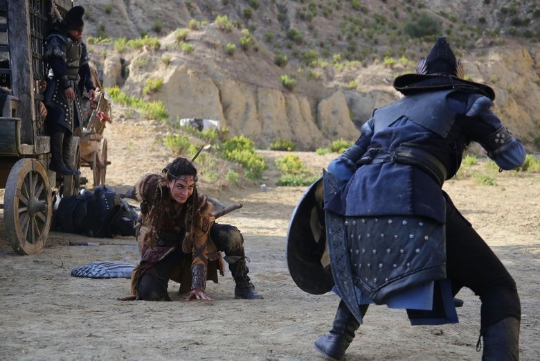 Atv’nin merakla beklenen dizisi Destan’ın yıldızı Ebru Şahin ’Akkız’ı anlattı