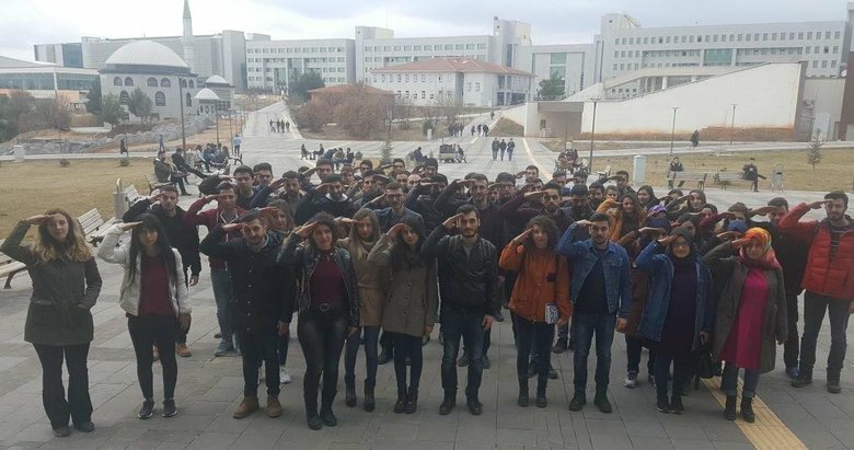 Uşak Üniversitesinden Afrin’deki Mehmetçiğe asker selamı