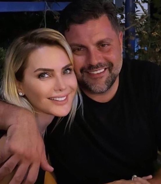 Acılı eş Ece Erken’den küs olduğu Demet Akalın’a teşekkür!