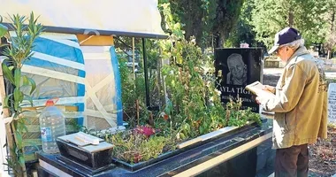82 yaşında aşka vefa