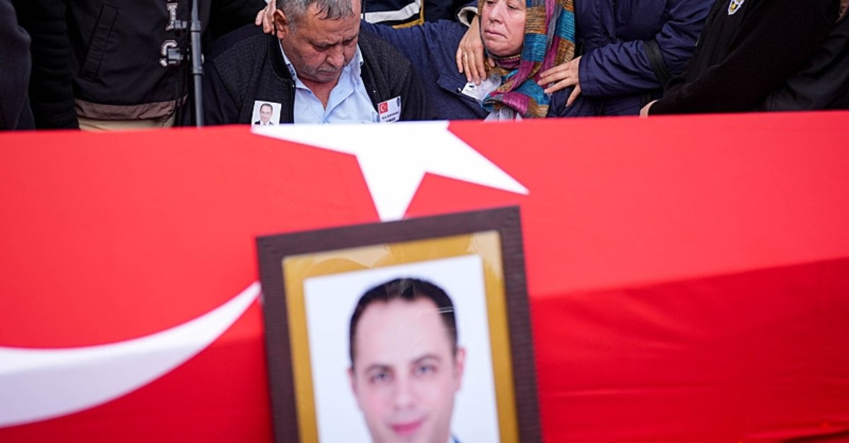 Şehidimiz İzmir'de son yolculuğuna uğurlandı