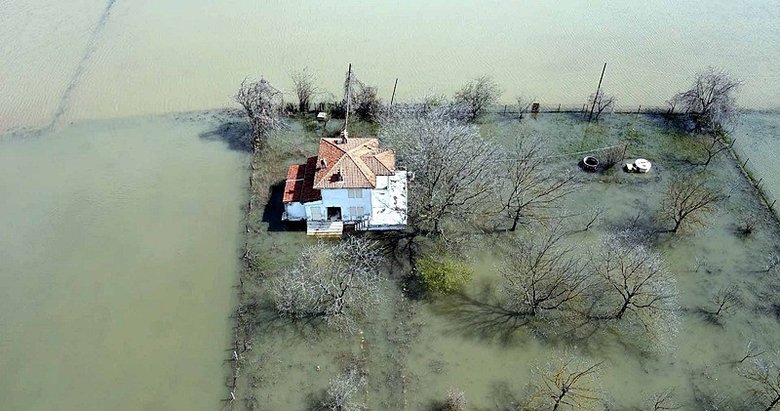 Muğla’da tarım arazileri sular altında kaldı!