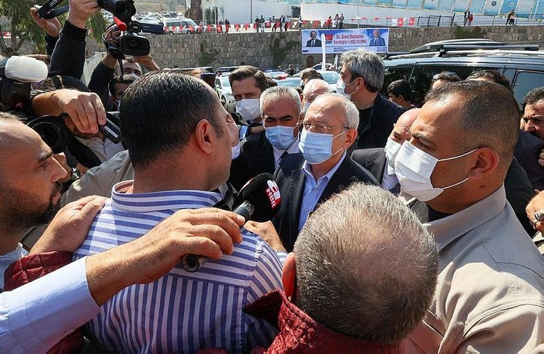 İzmir’de vatandaş, Kılıçdaroğlu’na böyle isyan etti: Bu söylenecek kelime mi?