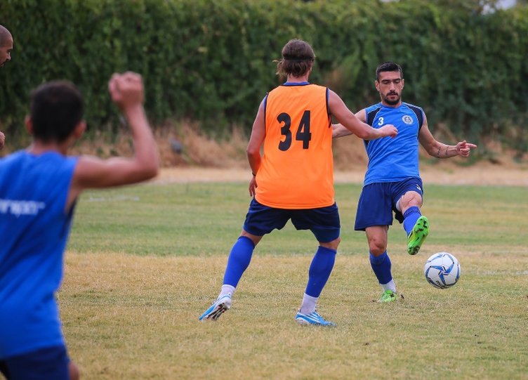 Futbolun birleştirici dili engelleri aşıyor! İzmirspor’a 5 işitme engelli futbolcu