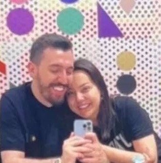 Ebru Gündeş hakkında bomba iddia! Ünlü şarkıcı Iraklı iş insanı Rassan Khoshnaw ile evlendi mi?