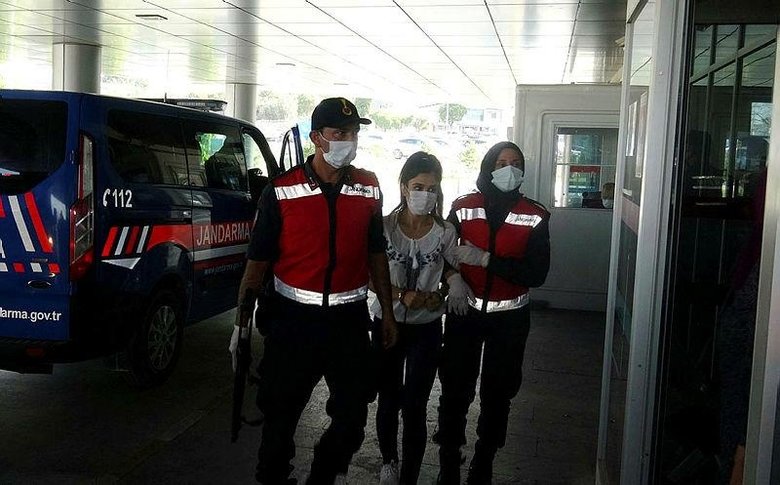 İzmir’de uyuşturucu ticareti operasyonu; doktorlar ve eczacılar da gözaltında