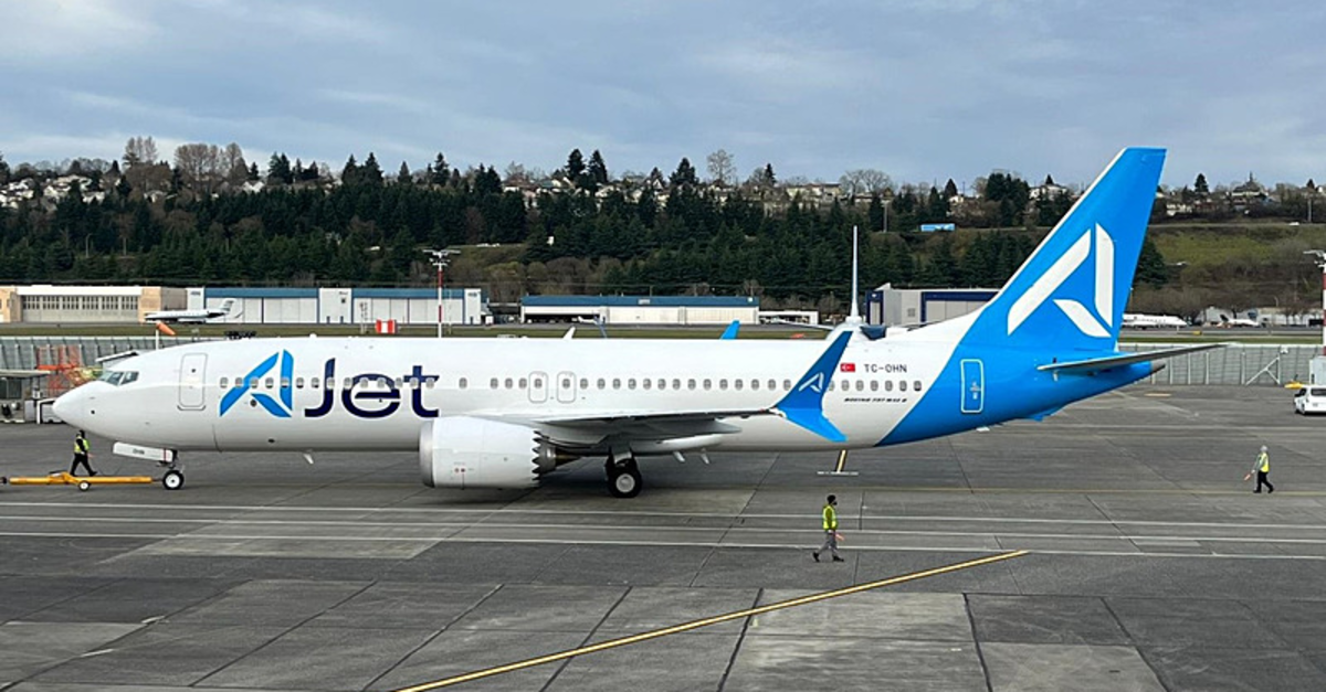 AJet uçak filosuna 18. Boeing'i dahil etti