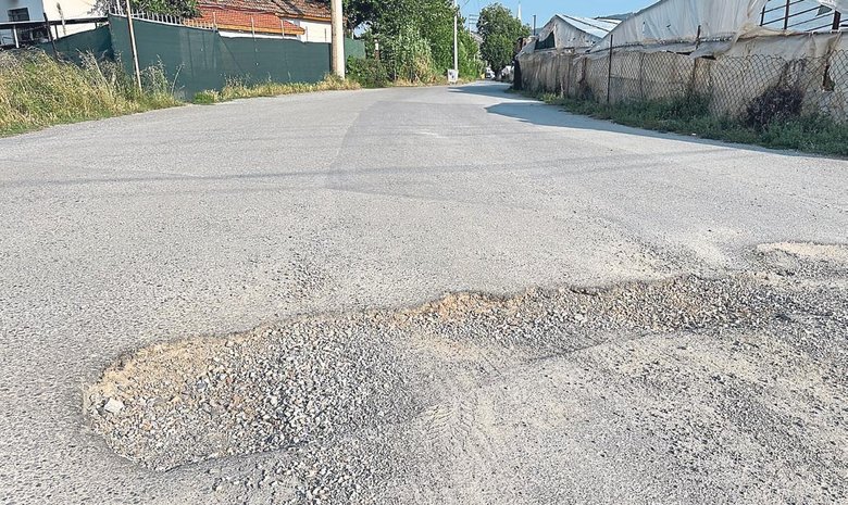 Ege’yi vuran selin izleri tazeliğini koruyor