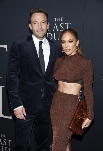 Jennifer Lopez ve Ben Affleck dünyaevine girdi