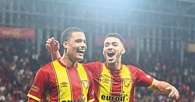 Göz-Göz hedefe koşuyor