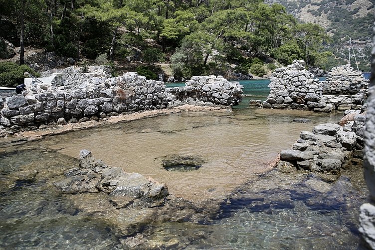 Kleopatra Koyu ziyaretçilerine tarih ve doğa iç içe sunuyor