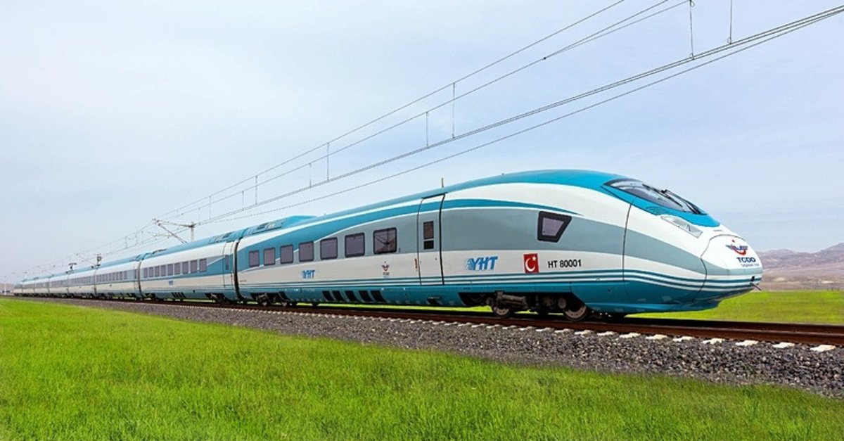 Bakan Uraloğlu duyurdu: Trenlerde 24 bin kişilik kapasite artışı sağlanacak