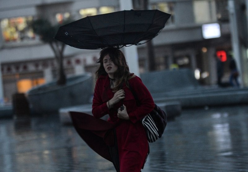 İzmir’de bugün hava nasıl olacak? Meteoroloji’den son dakika yağış uyarısı! İşte 19 Ekim Salı hava durumu...