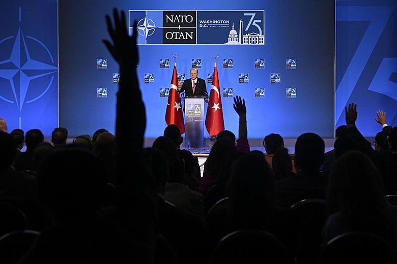 Başkan Erdoğan ABD ziyareti dönüşü gazetecilerin sorularını cevapladı