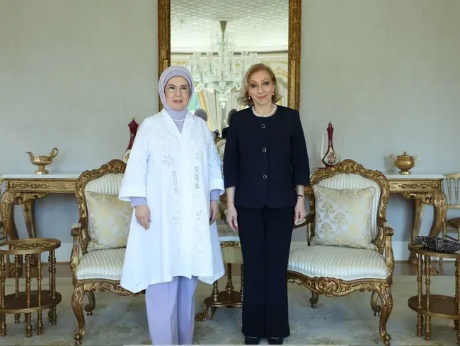 Emine Erdoğan, Lübnan Başbakanı’nın eşi ile görüştü
