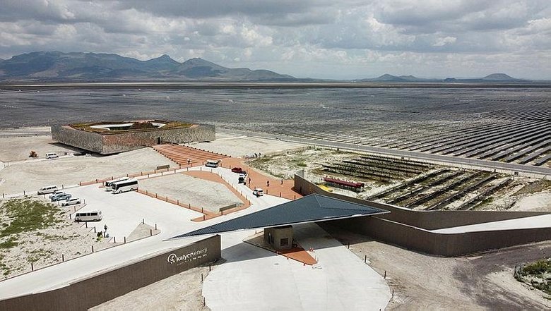 Tek yatırımcılı en büyük santral Karapınar GES! Havadan böyle görüntülendi