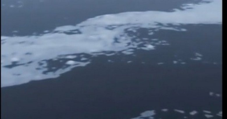 Susurluk’ta çevre felaketi! Simav Çayı köpürdü