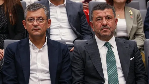 son-dakika-izmirde-yolsuzluk-sorusturmasi-veli-agbabanin-agabeyi-gozaltina-alindi-1785908244965.jpeg