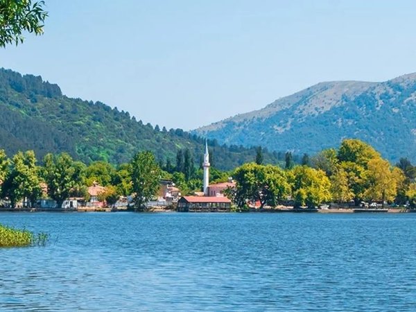izmirde-sicaklardan-kacmak-isteyenlere-altin-oneriler-iste-izmirin-en-serin-ilceleri-1778593871442.jpeg