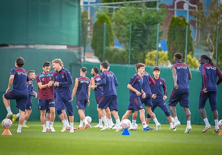 trabzonspor-besiktas-maci-saat-kacta-hangi-kanalda-ts-bjk-maci-canli-izleme-1792412473620.jpeg