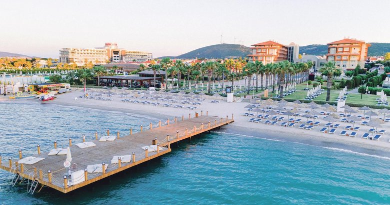 Çeşme’de denize sıfır 5 yıldızlı tatil deneyimi