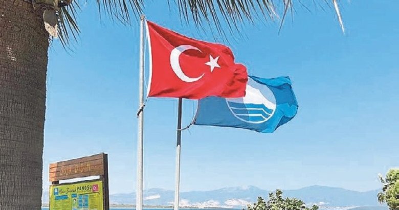 İzmir, mavi bayraklı plajlarıyla Türkiye’de üçüncü sırada
