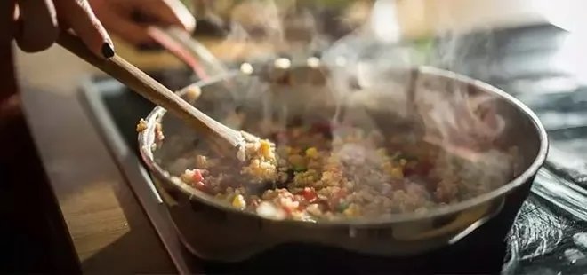 Yemek yaparken neden tahta kaşık kullanılmalıdır? Tahta kaşık nasıl temizlenir?