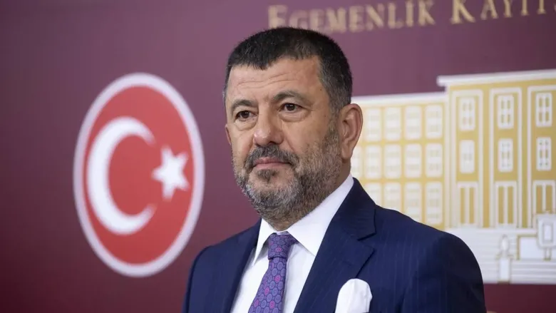 izmirdeki-yolsuzluk-sorusturmalarinin-merkezindeki-isim-veli-agbaba-oldu-1785961740562.png