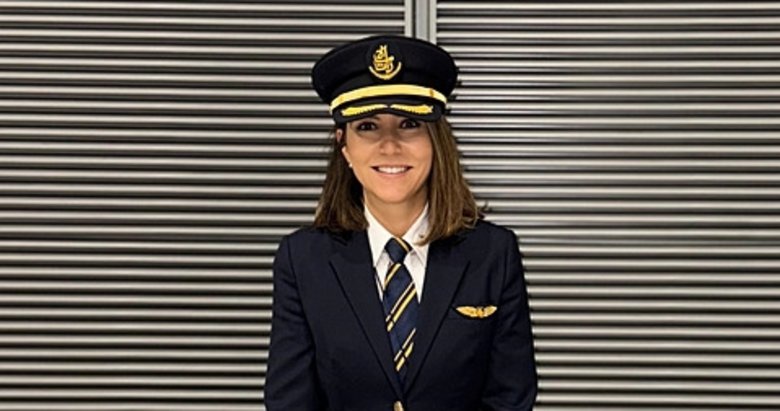 Dev uçağı kullanan ilk Türk kadını