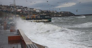 Çanakkale’de lodos etkili oluyor