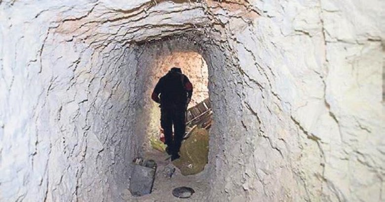 Teröristler Türkiye sınırına 113 kilometre tünel kazmış