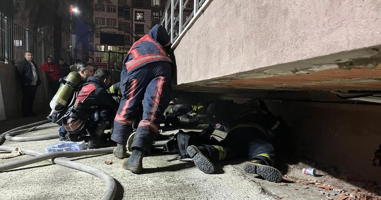 Manisa’da gelinlik mağazasında yangın çıktı