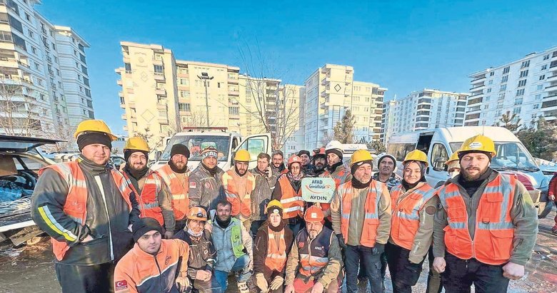 Yardıma giden gönüllüyü kısa mesajla işten attılar